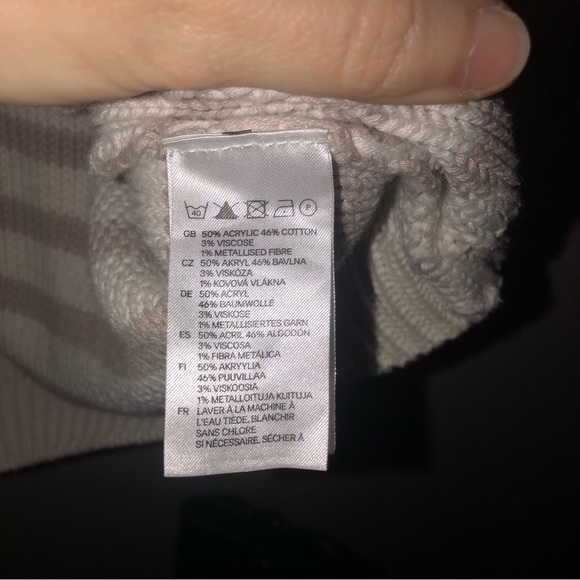 H&M cream and tan striped metallic gold round collar long sleeve sweater size s - Picture 4 of 6